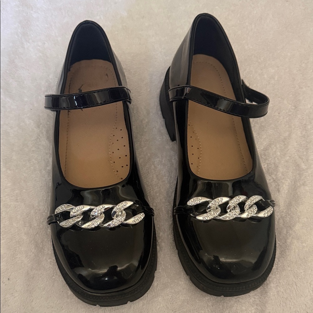 Black Patent Leather Mary Jane Shoes with Silver Chain
